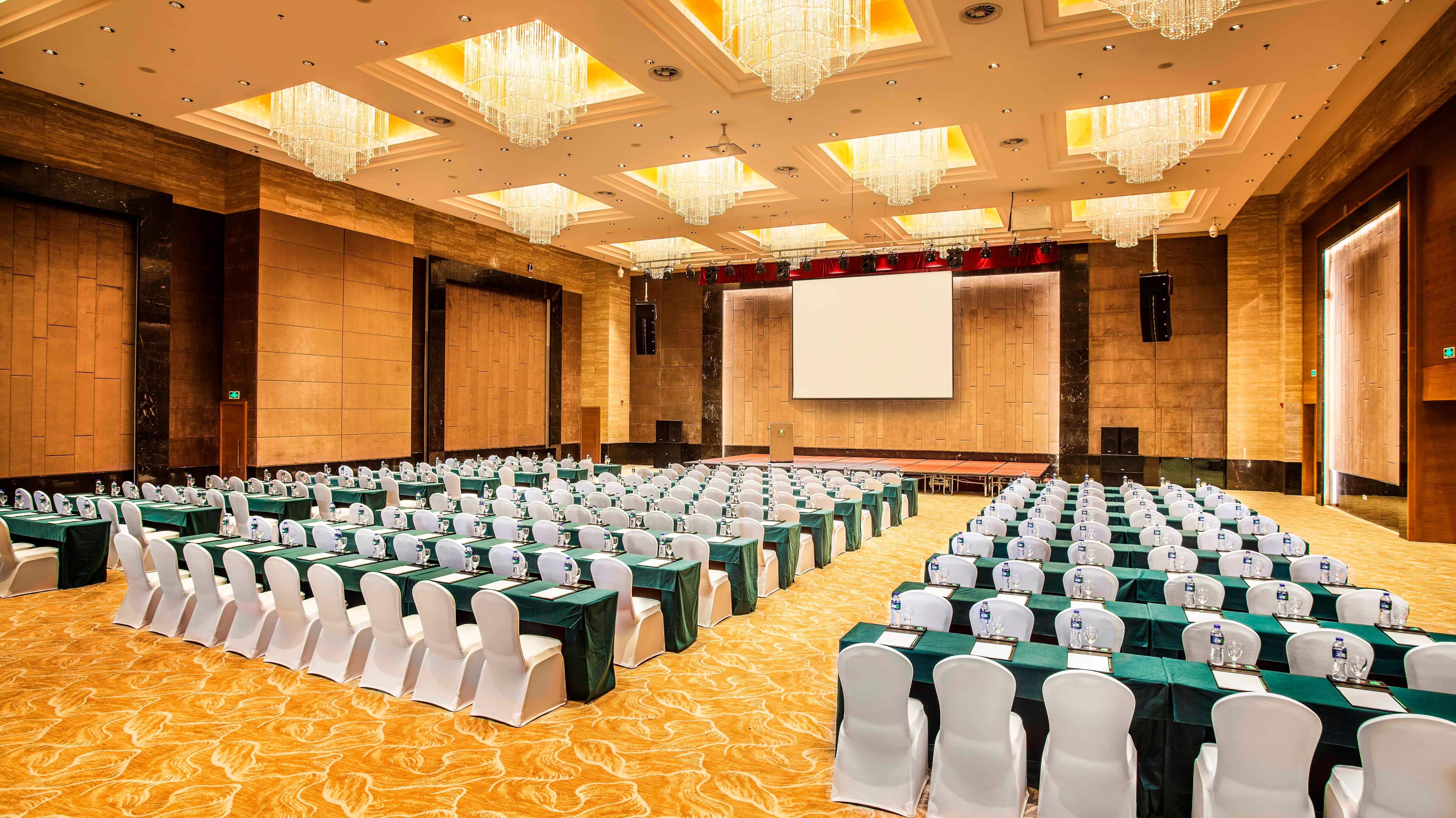 Holiday Inn Nanchang Riverside By Ihg Exterior foto